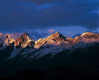《旧世界》首个拓展包“爱琴海英雄”公布 首发免费领取
